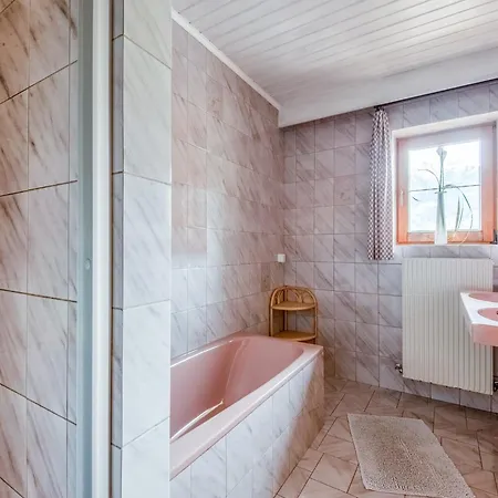Lovely Apartment In Hainzenberg Next To Forest Exterior photo